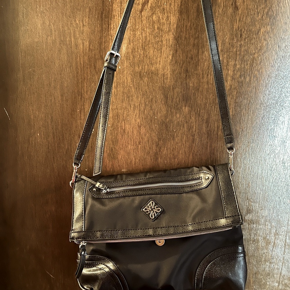 Black Simply Vera Vera Wang handbag